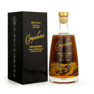 Cachaça Companheira Extra Premium 8 Anos em Carvalho-700Ml